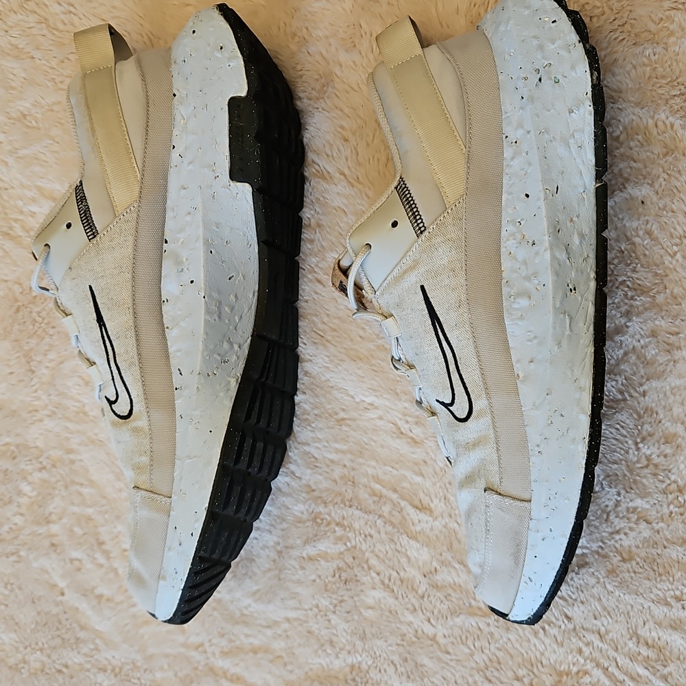 EUC Men's Nike Crater Gray, Blue & Black Sneakers. Size 11.5 - Picture 4 of 8